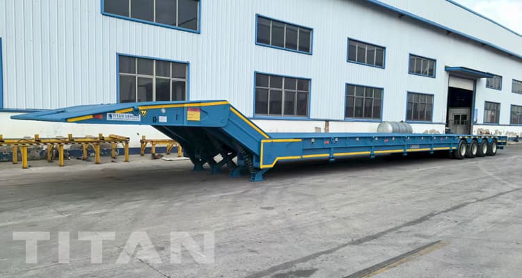 Folding Gooseneck Trailer for Sale in Jamaica