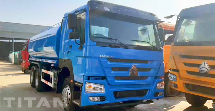 Sinotruk Howo 6x4 Water Tank Truck for Sale in Jamaica