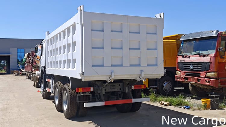 Howo Cheap Used 6x4 Dump Trucks for Sale in Jamaica