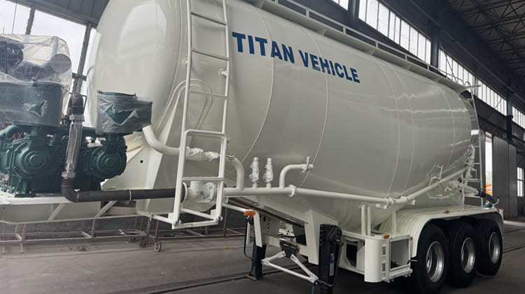 Cement Bulker Truck for Sale in Jamaica