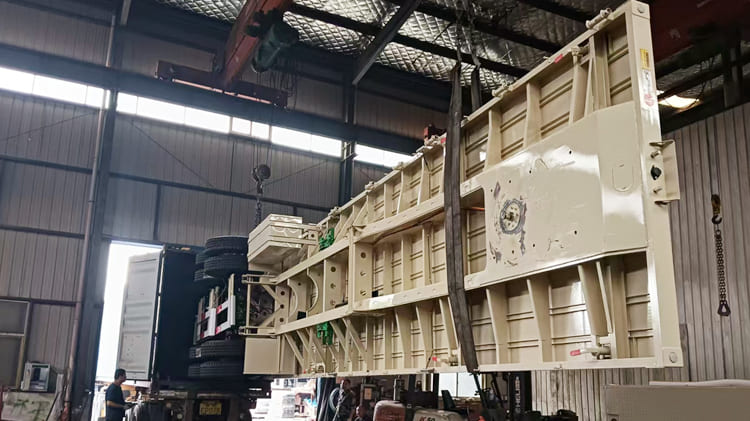 Tri Axle Flatbed Semi Trailer for Sale in Jamaica