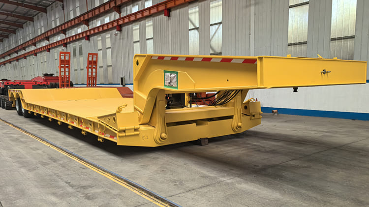 Lowboy Truck Trailer for Sale in Jamaica