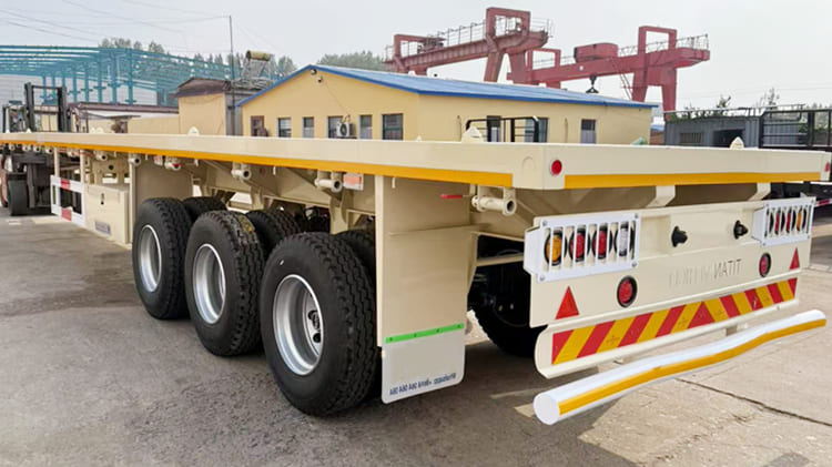 Tri Axle Flatbed Semi Trailer for Sale in Jamaica