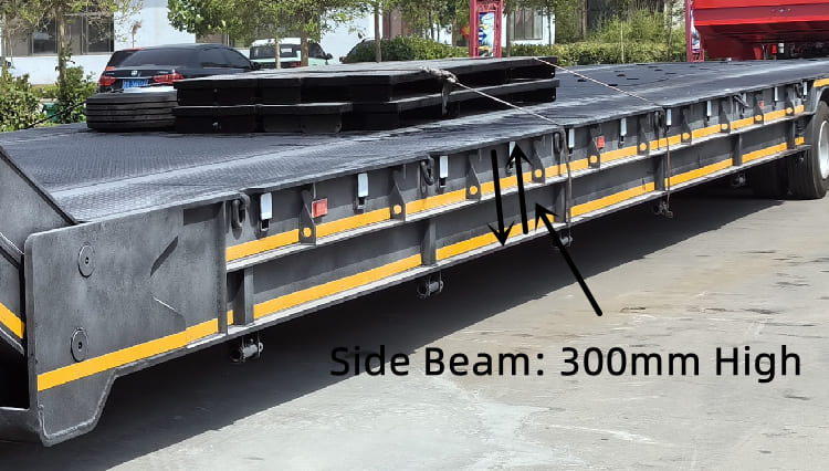 Folding Gooseneck Trailer for Sale in Jamaica